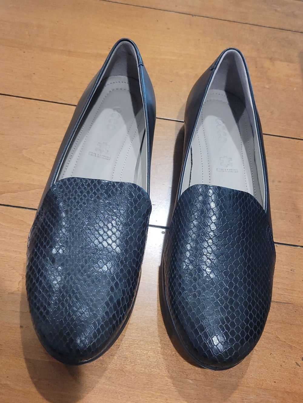 Ecco Touch Ballerina Slip On Black Shoe 37
